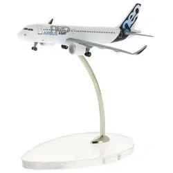 A320neo airplane model in 1:400 scale